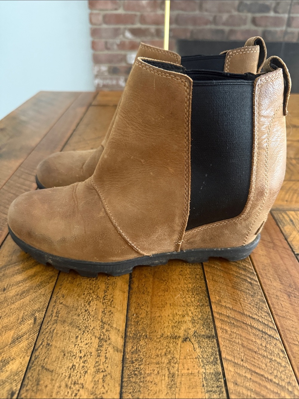 Sorel Brown Chelsea Wedge Ankle Boots with Black Elastic